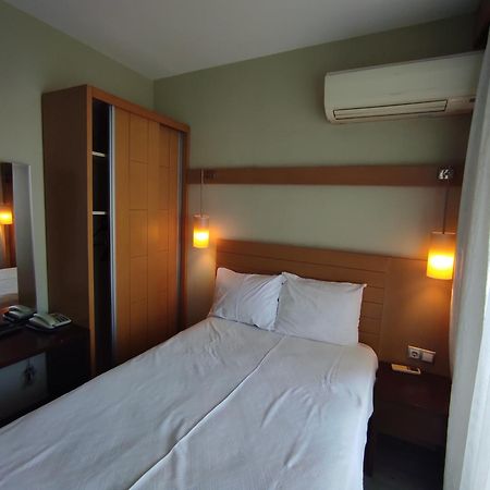 Cilek Marina Otel Чесме Екстериор снимка