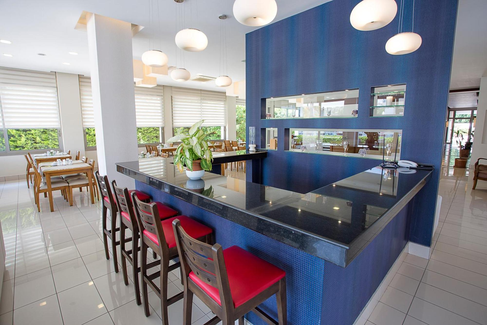 Cilek Marina Otel Чесме Екстериор снимка