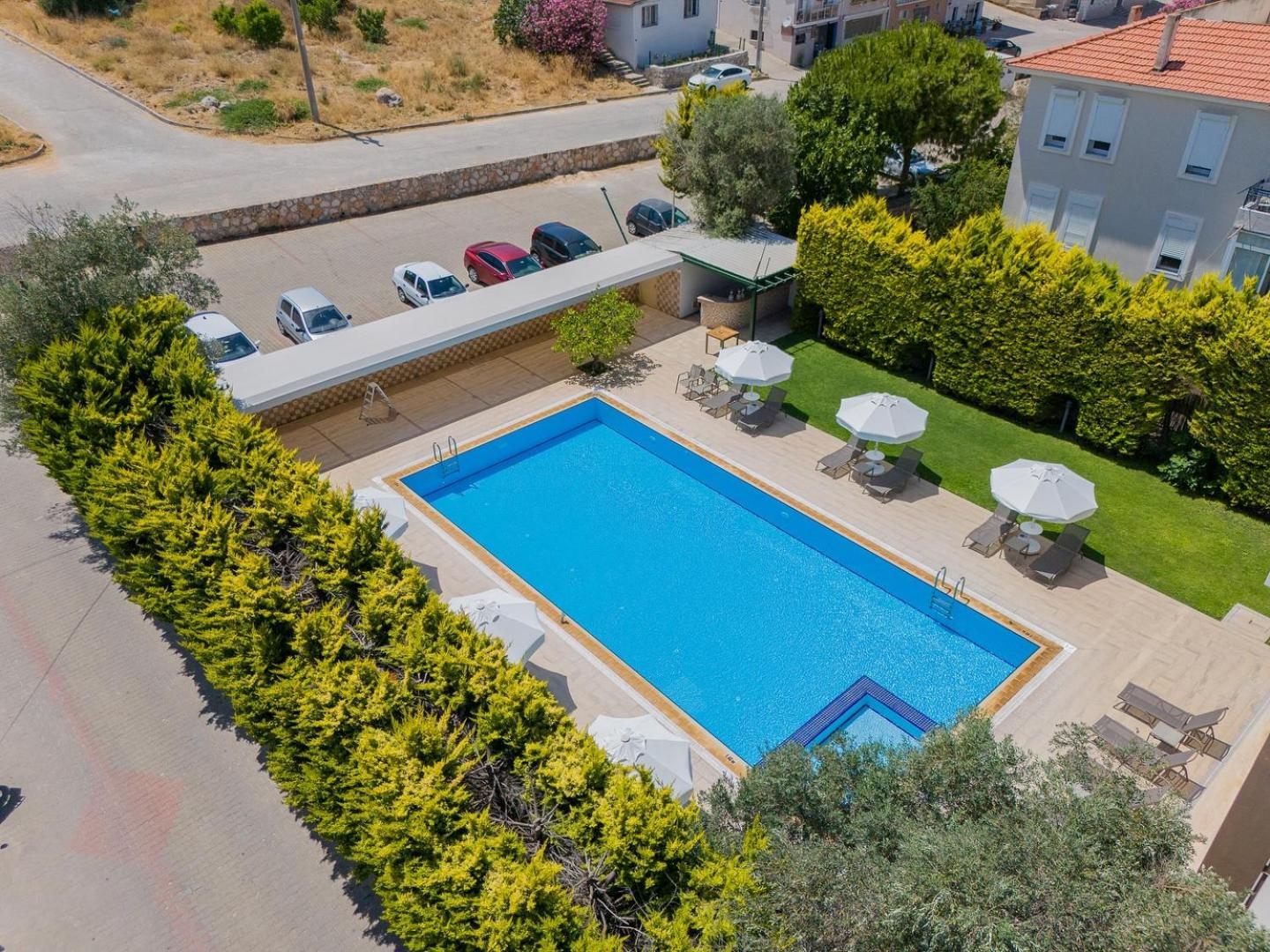 Cilek Marina Otel Чесме Екстериор снимка