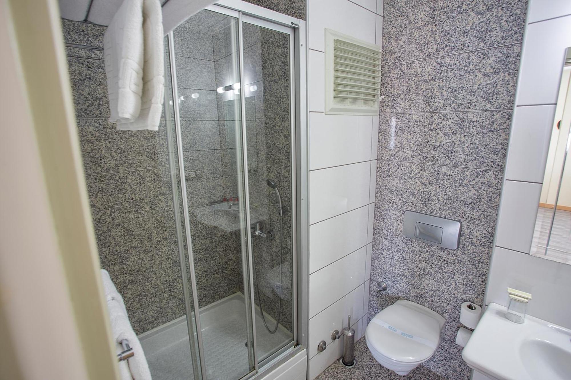 Cilek Marina Otel Чесме Екстериор снимка
