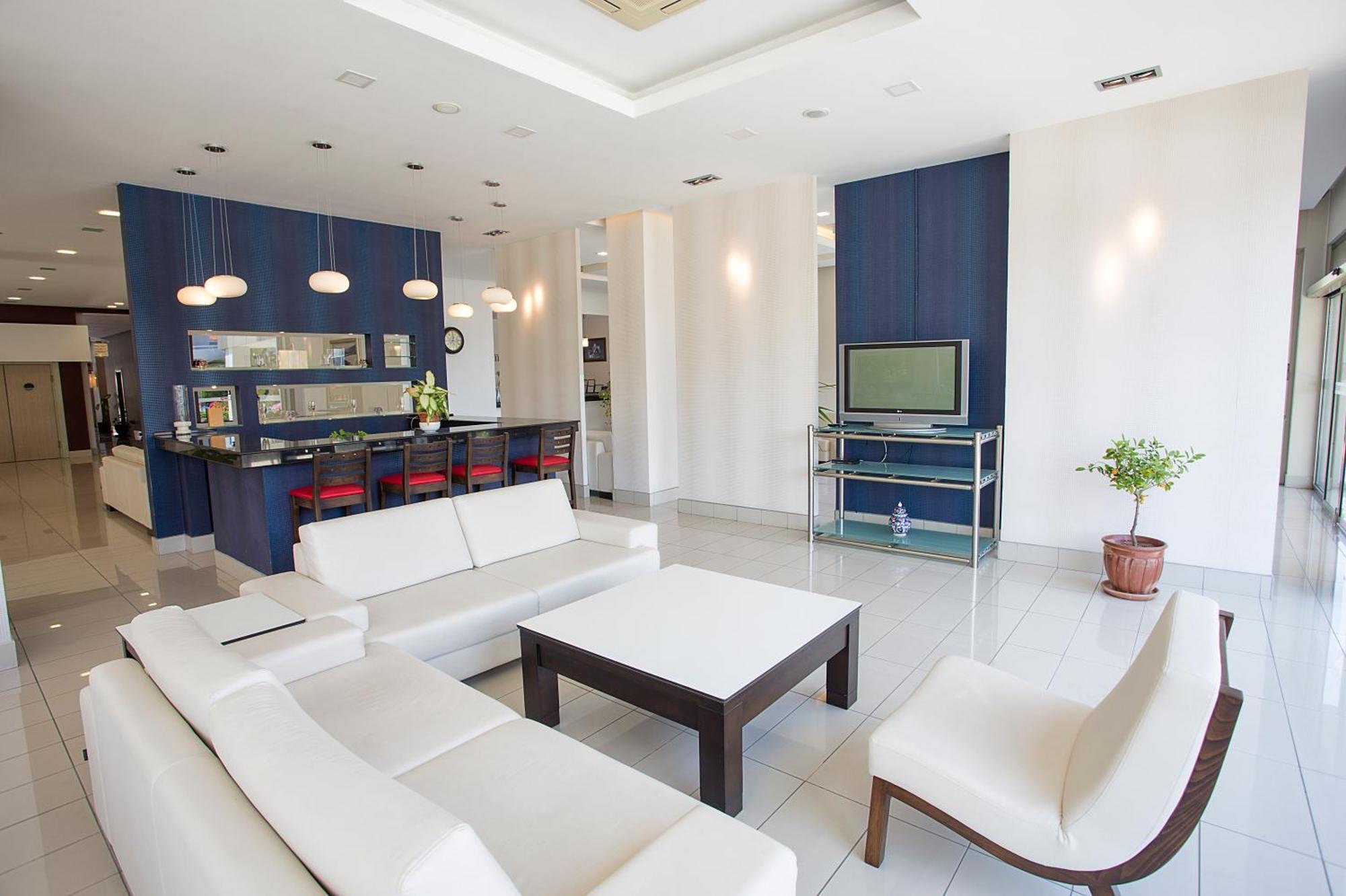 Cilek Marina Otel Чесме Екстериор снимка
