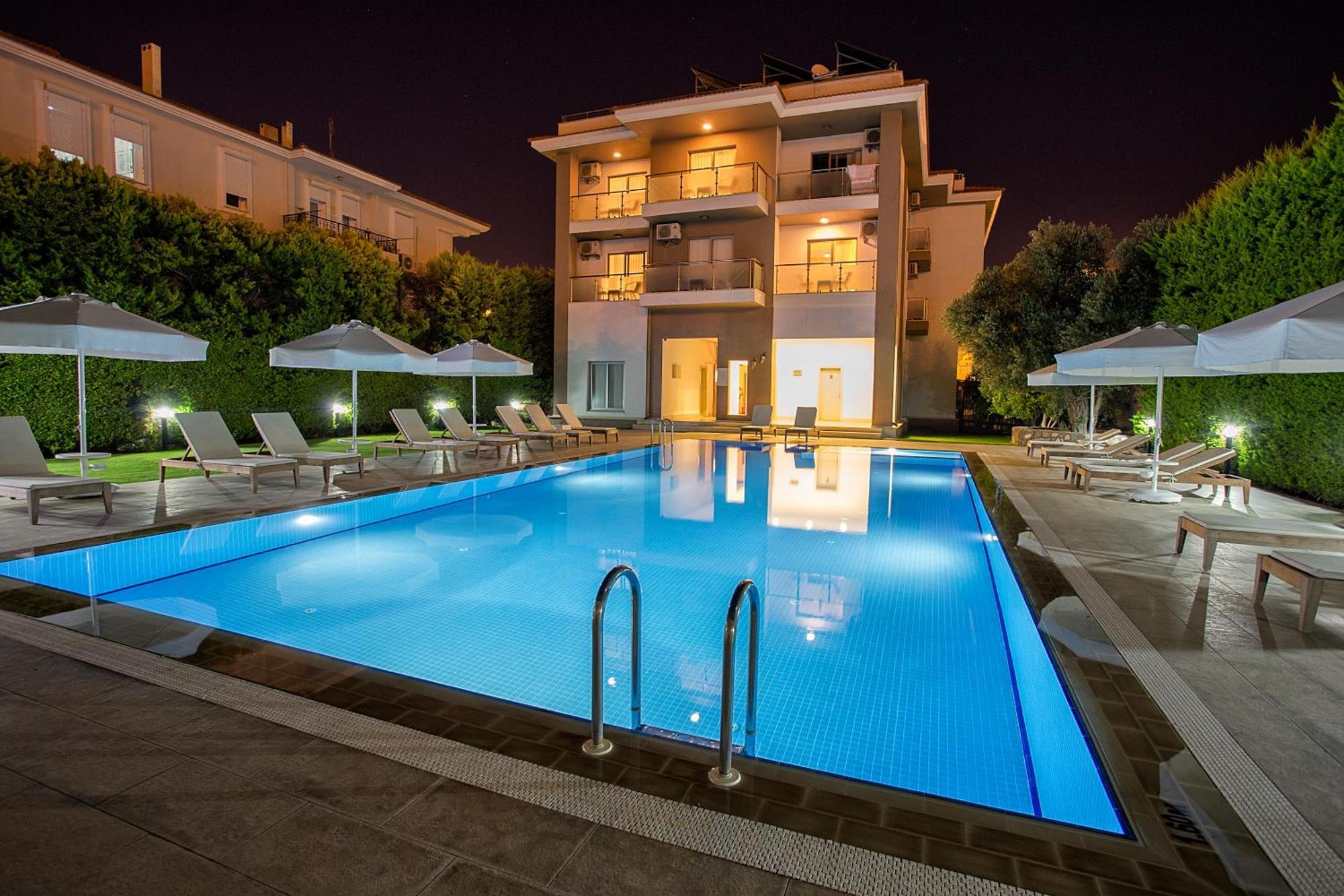 Cilek Marina Otel Чесме Екстериор снимка